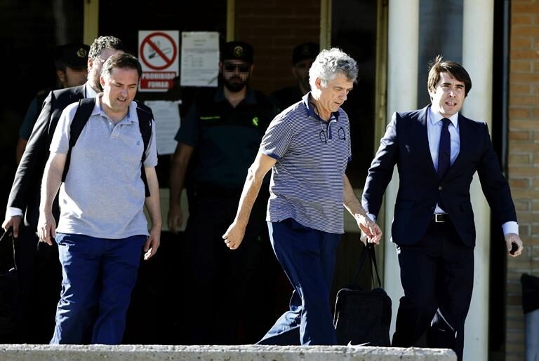 Villar, al salir de la cárcel: "Le doy las gracias a los presos por su cariño y afecto"