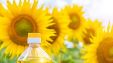 Facua denuncia a cinco cadenas de supermercado por limitar la compra de aceite de girasol