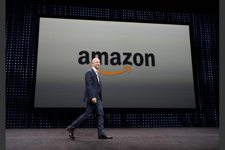 Trump acusa a Amazon de dañar al empleo.