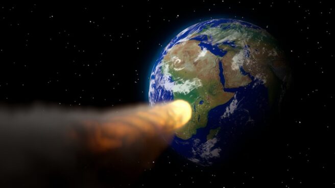 asteroide Simulación un asteroide como el que acabó con los dinosauiros cayendo sobre la Tierra.