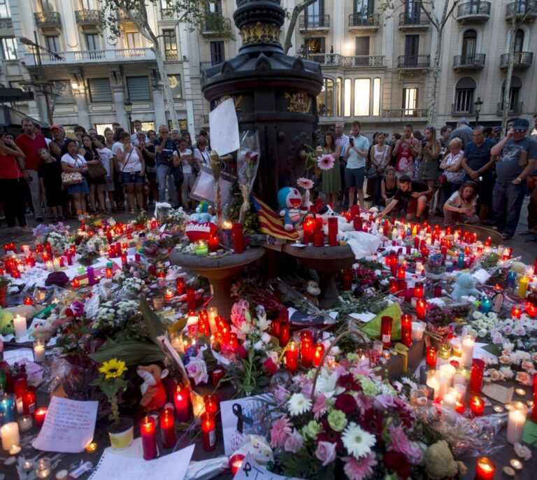 Identificadas doce de las 14 víctimas mortales de Barcelona y Cambrils