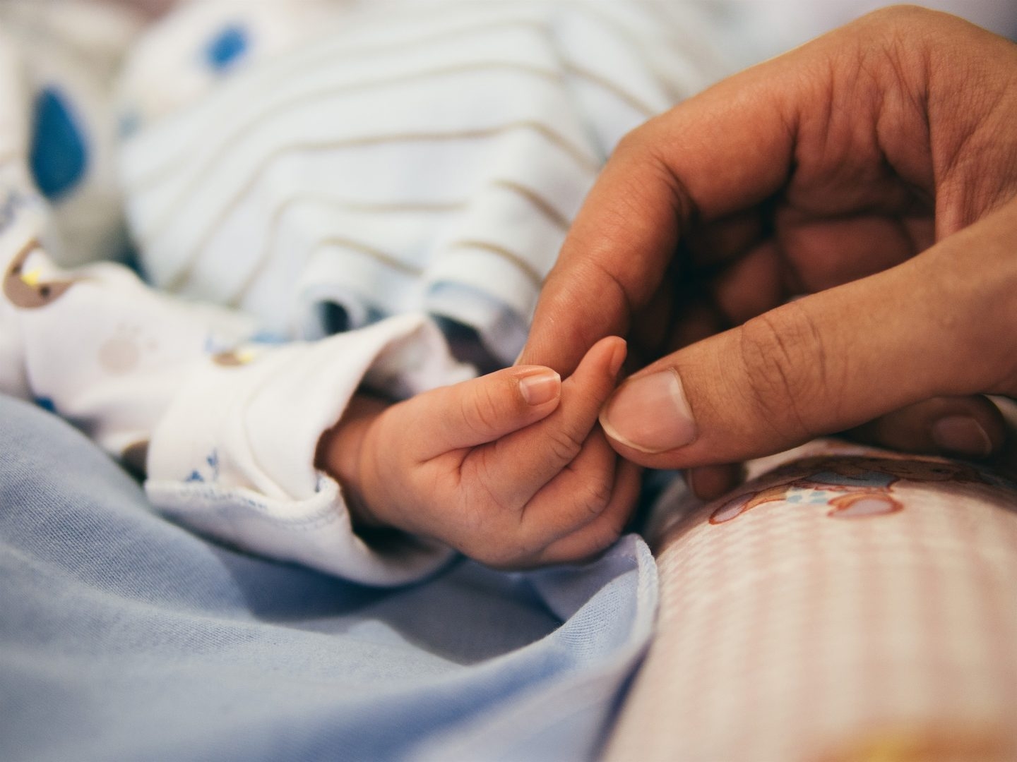 Dado de alta el bebé ingresado en A Coruña por quemaduras producidas en una escuela infantil