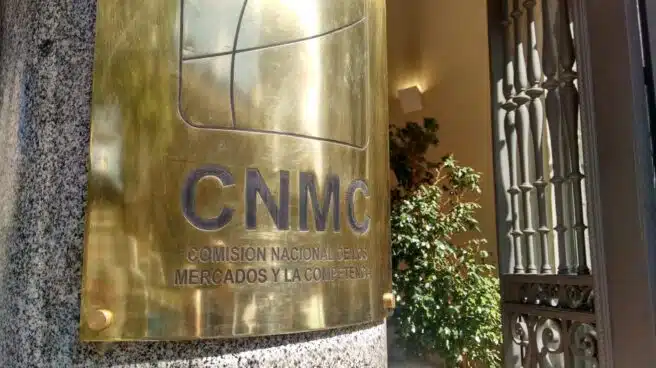La CNMC ultima el golpe definitivo al ‘cártel de la basura’ con una multa histórica