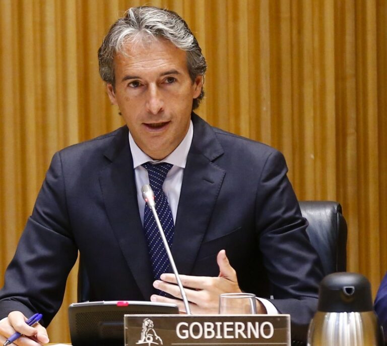 De la Serna: la situación del tren en Extremadura no es acorde con el siglo XXI