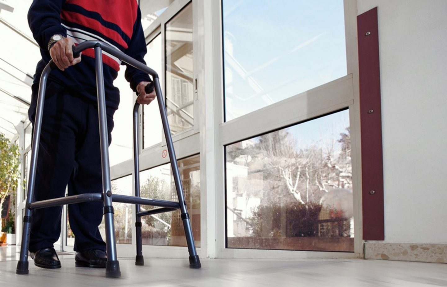 Gobierno y Ciudadanos ultiman una deducción por discapacitados y mayores a cargo de 1.200 euros al año.