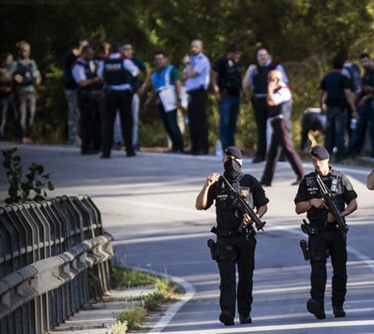 Dos de los detenidos dan datos claves para desentrañar los atentados de Cataluña