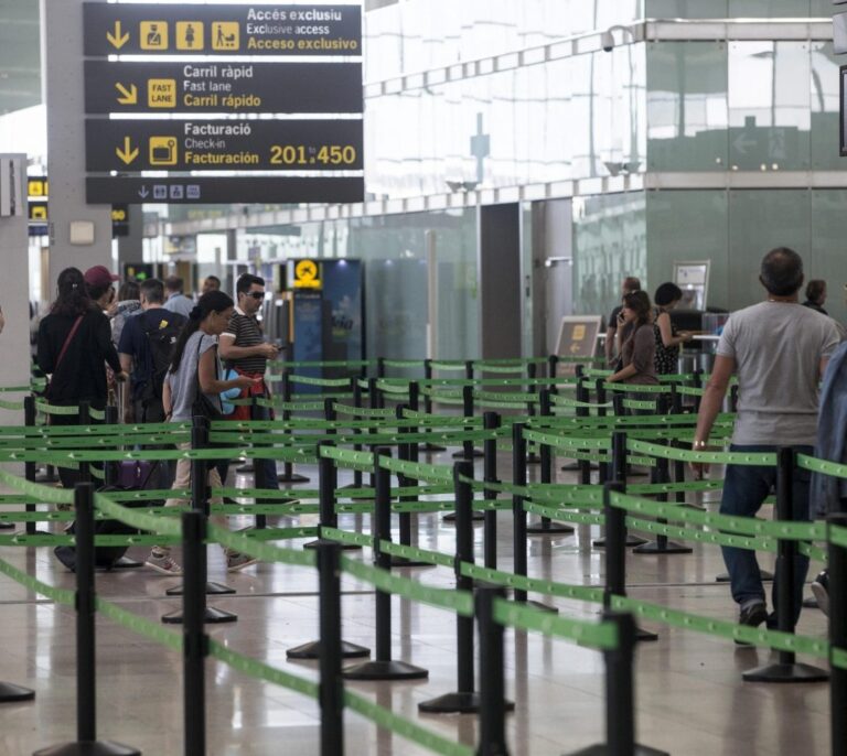 Guardias Civiles critican a Interior por recurrir a ellos en El Prat: "Hace días nos querían echar de Cataluña"