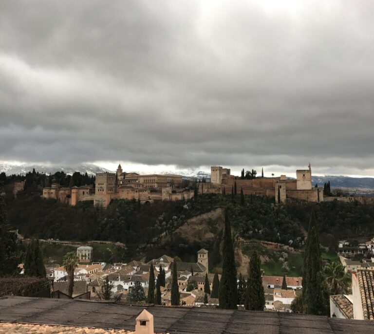 Granada lleva 855 días sin tren y pierde miles de turistas por las obras del AVE