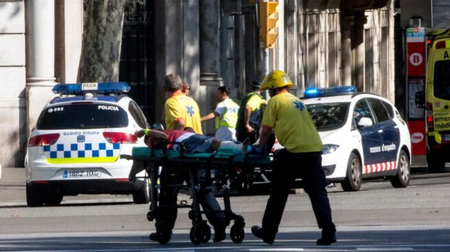 Muere un hombre al saltarse un control en Barcelona tras el atentado