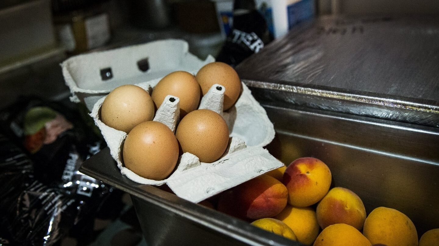 Una partida de huevos.
