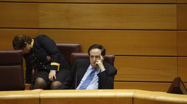 El presidente de la Comisión Constitucional, Juan José Lucas. El presidente de la Comisión Constitucional, Juan José Lucas.
