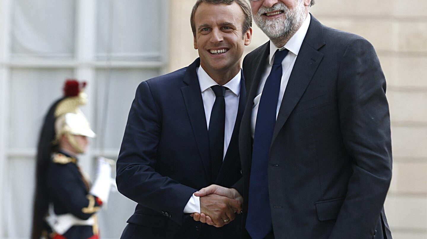 Emmanuel Macron y Mariano Rajoy, en agosto de 2017 en París.