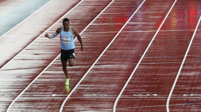 Isaac Makwala, en su carrera en soledad en el Mundial de Atletismo de Londres.