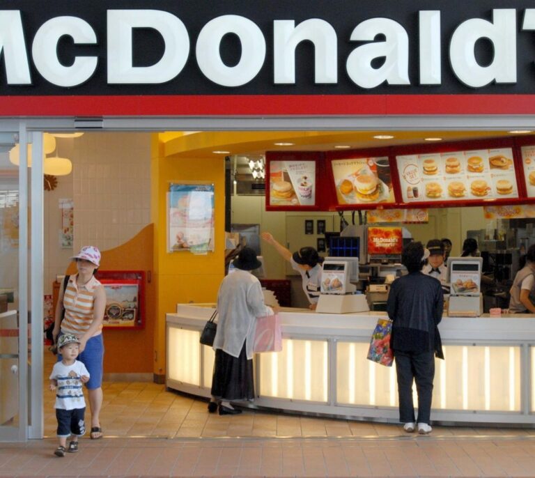 McDonald's abre en El Aaiún su primer restaurante en el Sáhara Occidental
