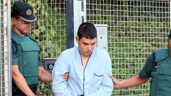 Mohamed Houli Chemlal, el terrorista herido en la explosión de Alcanar, durante su traslado a la Audiencia Nacional.