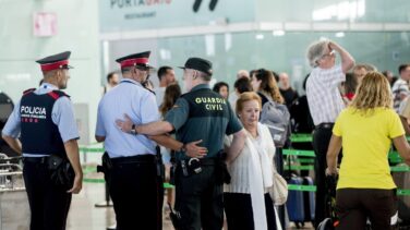 La Guardia Civil acaba con las colas en los controles del aeropuerto de El Prat