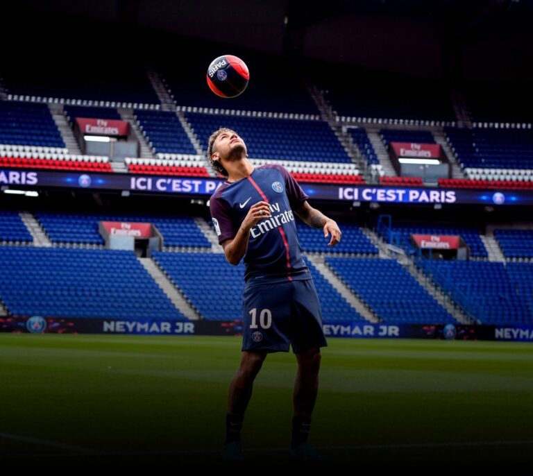 El verano de los 2.600 millones en fichajes