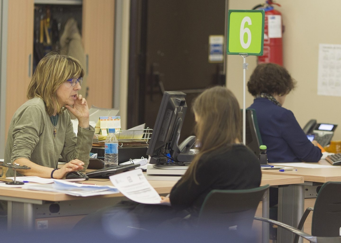 Interior de una oficina de la Seguridad Social.