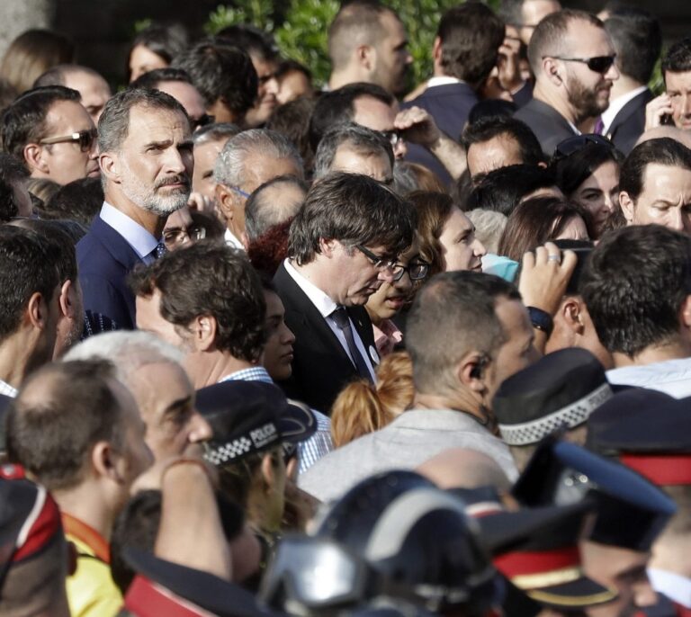 Puigdemont apuesta por una 'transición corta' si gana el sí en el 1-O