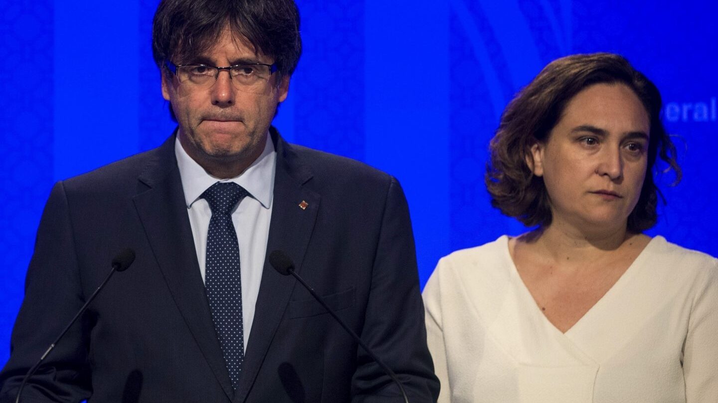 Carles Puigdemont y Ada Colau, en una imagen de archivo.