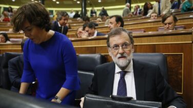 Santamaría, convencida que el Gobierno catalán tiene miedo a firmar leyes ilegales
