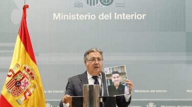 Zoido desdeña las críticas de sindicatos policiales por la coordinación entre cuerpos