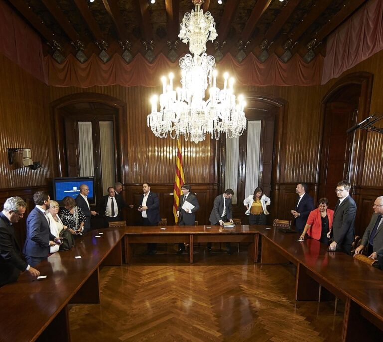 El Consejo de Estado avala que el Gobierno recurra las decisiones del Parlament sobre el referéndum