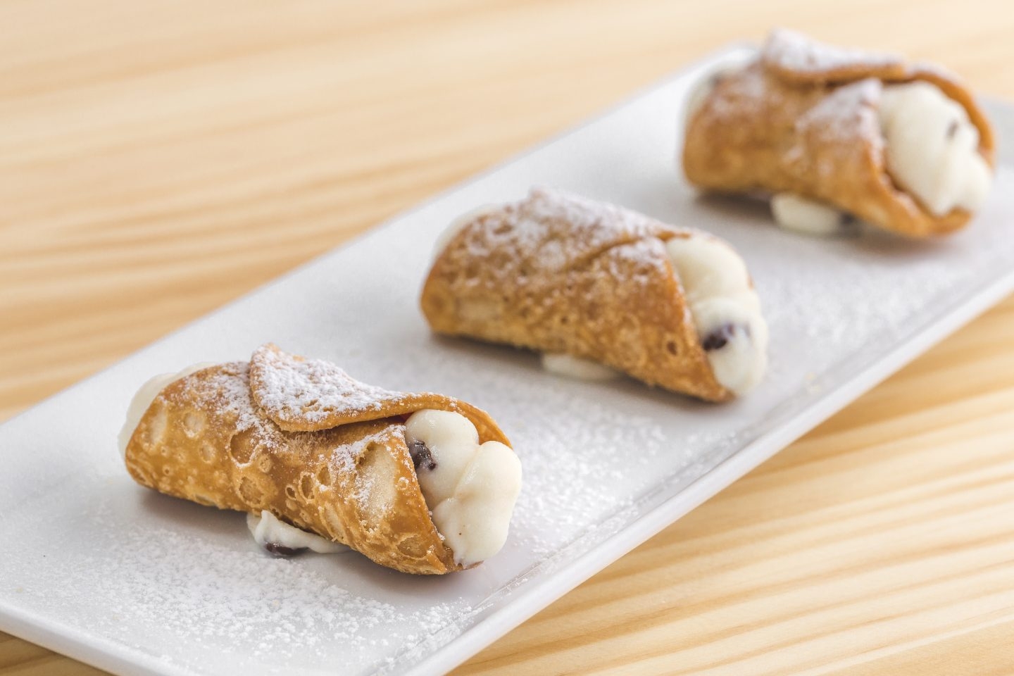 Cannoli siciliani, un postre dulce del restaurante Tu Pasta.