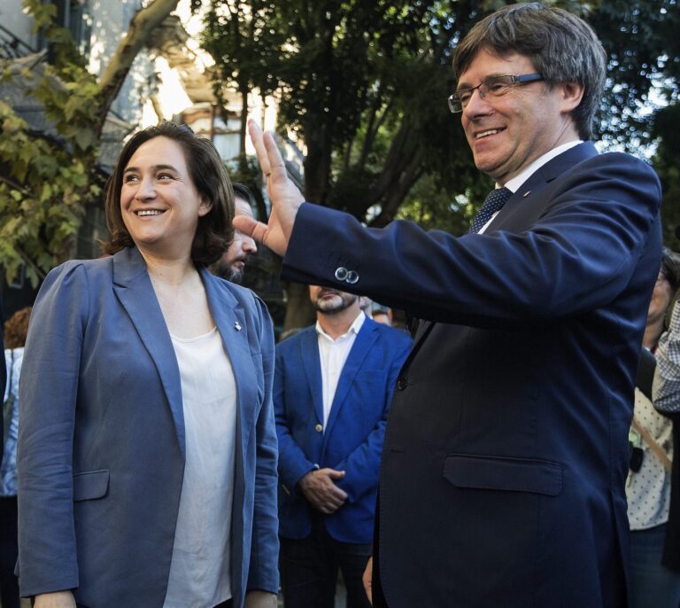 El sindicato de funcionarios alerta de las "presiones" que están recibiendo en Cataluña