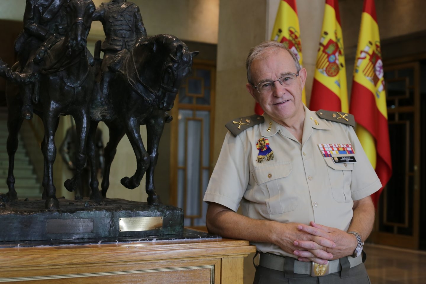 El General Ballestreros en la sede del IEEE