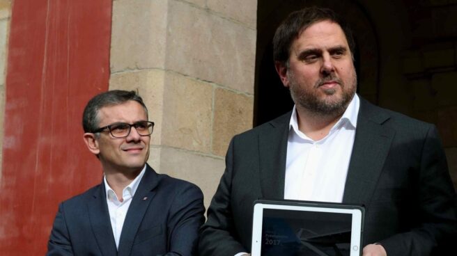 Referéndum 1-O: el secretario general de Economía, Josep Maria Jové, junto a Oriol Junqueras.