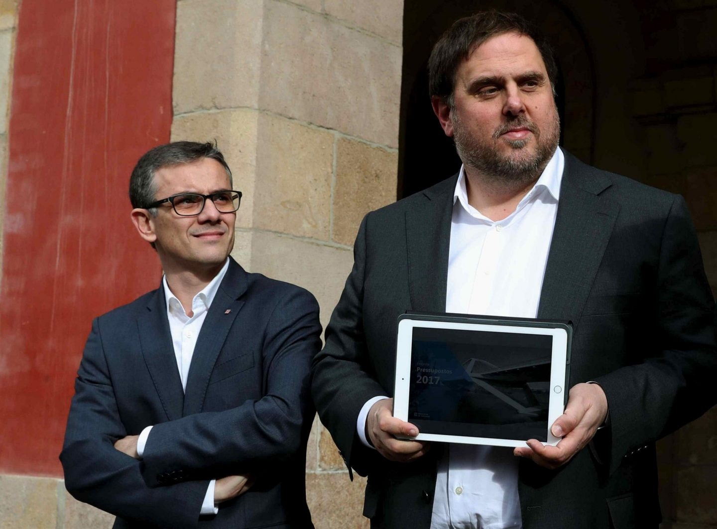 Referéndum 1-O: el secretario general de Economía, Josep Maria Jové, junto a Oriol Junqueras.