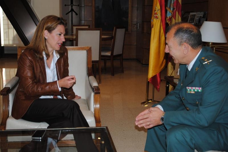 Fernando Santafé, en un encuentro oficial durante su etapa como máximo responsable de la Guardia Civil en la Comunidad Valenciana.