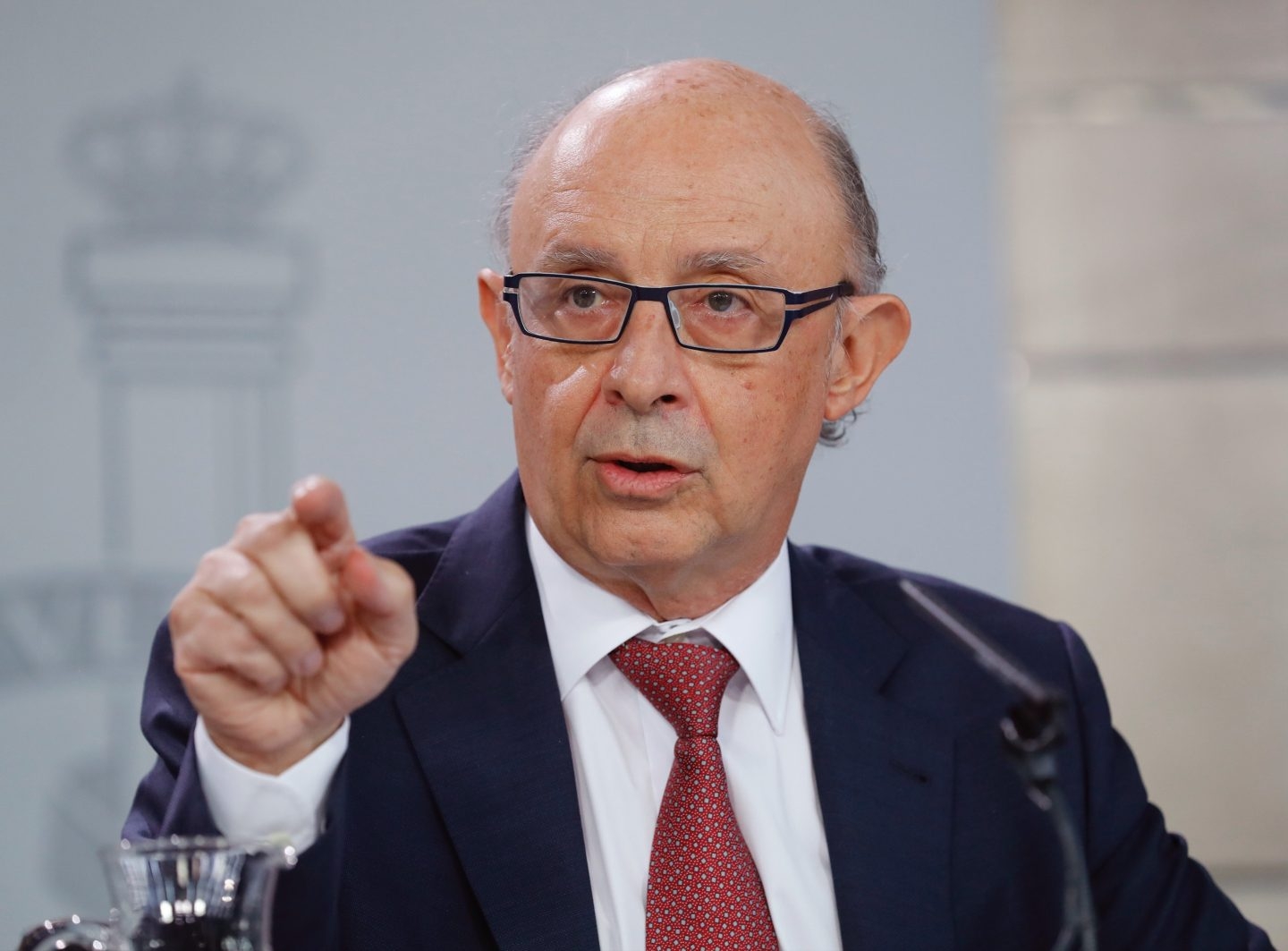 Cristóbal Montoro, en el Consejo de Ministros.