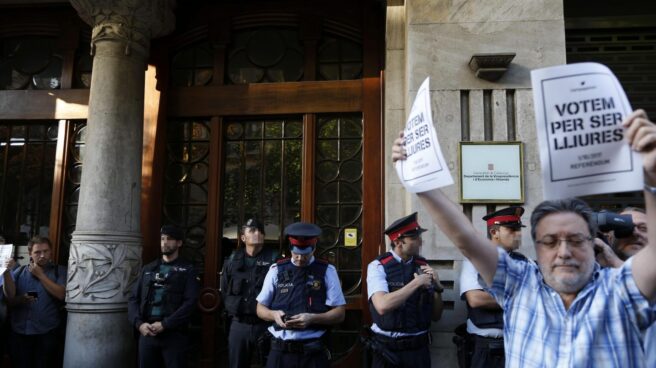 Mossos Economia (2) La Guardia Civil detiene a la cúpula de Economía y Hacienda de la Generalitat