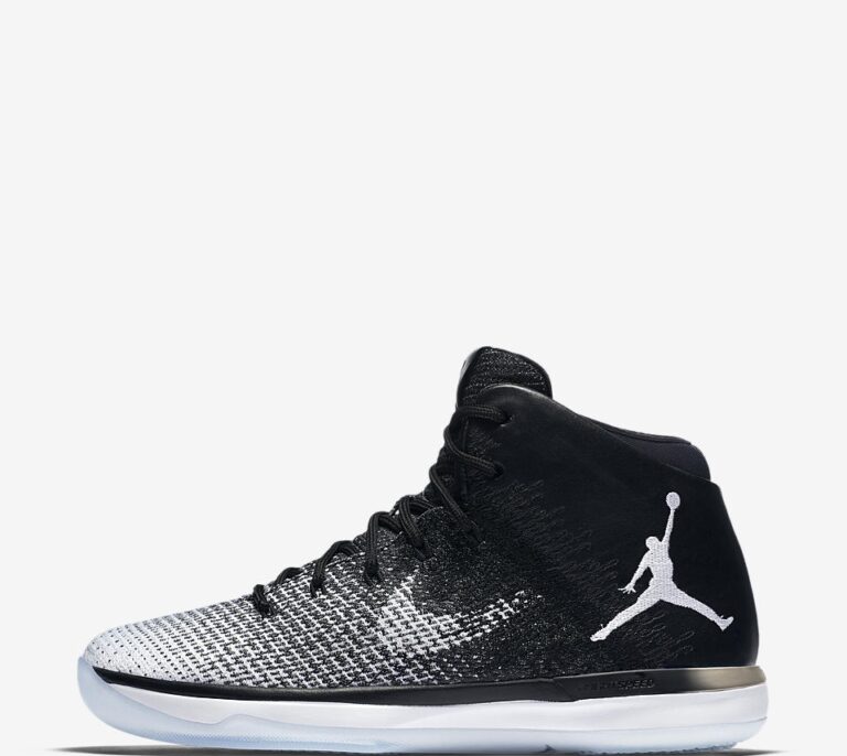 Nike vuelve a perder el pulso con Adidas y ronda mínimos anuales en bolsa