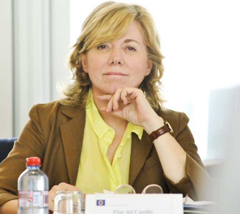Pilar del Castillo: "Cataluña corre el peligro de quedarse aislada"