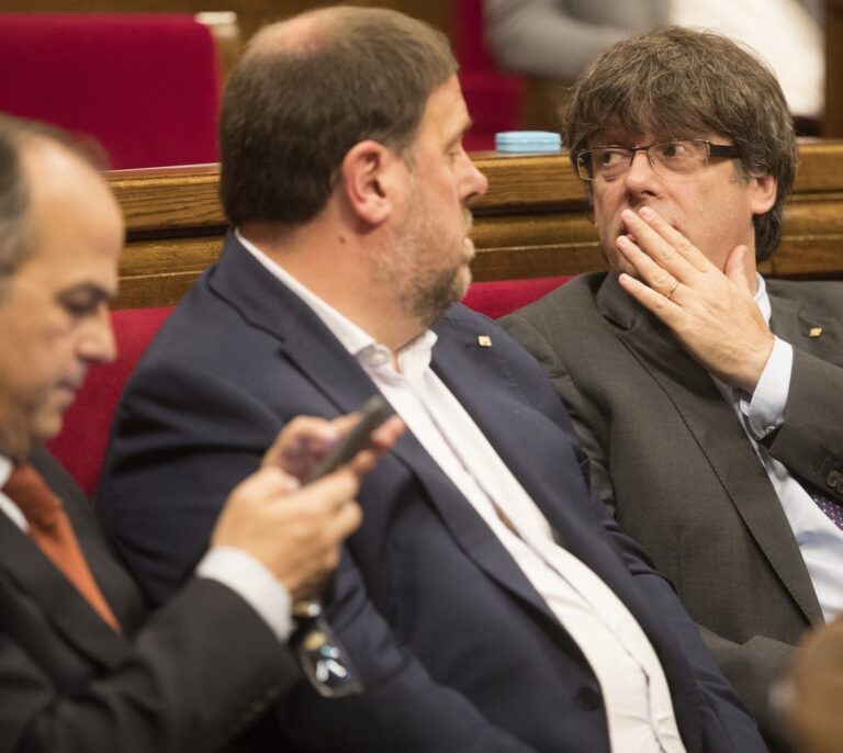 El TSJC descarta, "por el momento", una fianza a Puigdemont y el resto de 'consellers'
