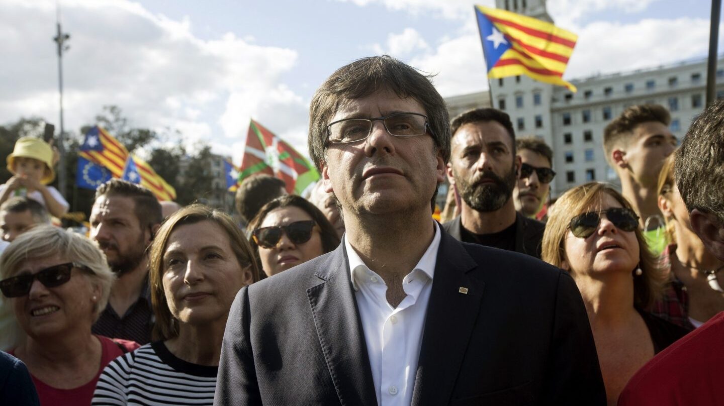 Referéndum 1-O: Puigdemont, en la manifestación de la Diada.