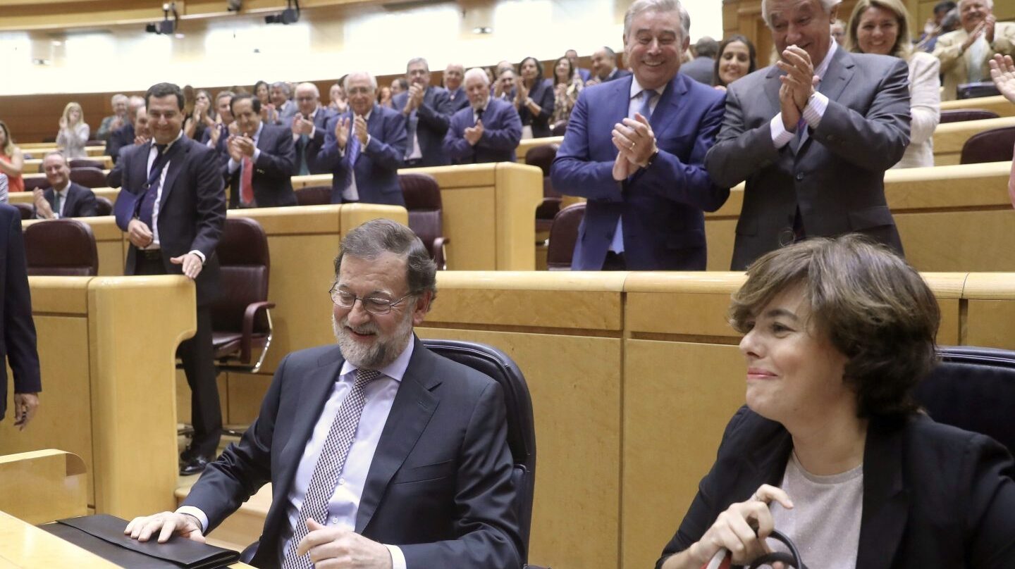 Referéndum 1-O: Rajoy y Soraya Sáenz de Santamaría, en el Senado.