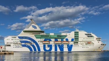 'Rhapsody' y 'Azzurra', los ferrys fletados por Interior para alojar a 4.600 antidisturbios