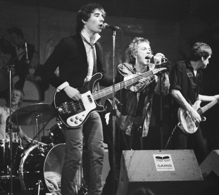 Cosas que no son rock and roll (según Steve Jones)