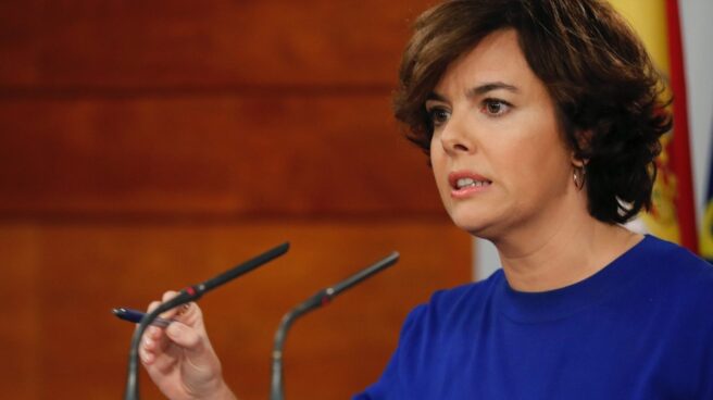 Soraya Sáenz de Santamaría, en su rueda de prensa sobre el referéndum. Soraya Sáenz de Santamaría, en su rueda de prensa sobre el referéndum.