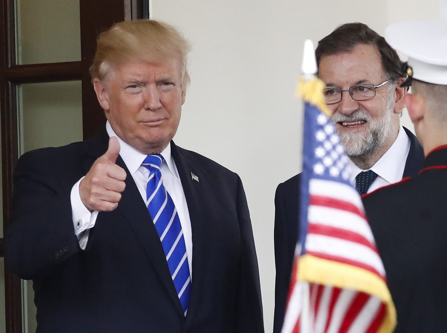 El presidente de EEUU, Donald Trump, tras recibir a Mariano Rajoy a las puertas de la Casa Blanca.