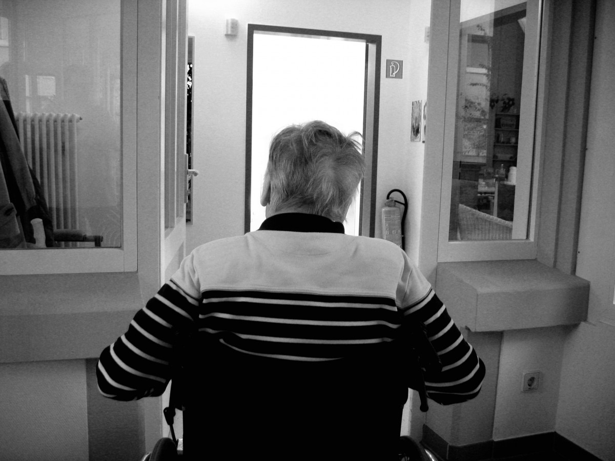 El reto de la detección precoz y cura del Alzheimer es también si será sostenible.