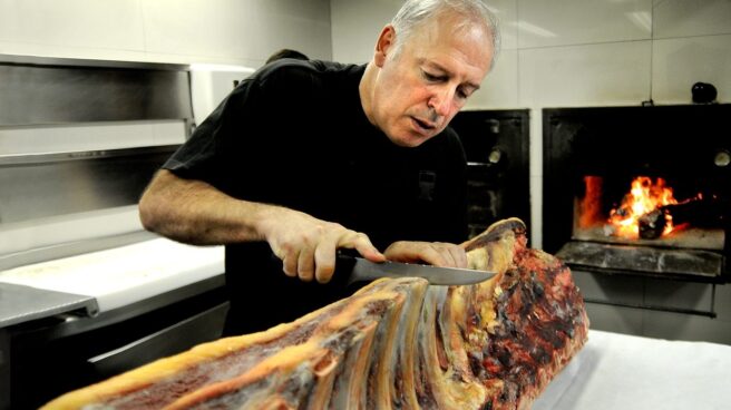 Víctor Arguinzoniz, de Etxebarri, Premio Nacional al mejor jefe de cocina