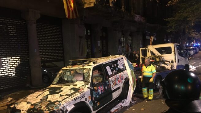 La Unión de Guardias Civiles denuncia a TV3 y pide que se investigue el destrozo de sus coches