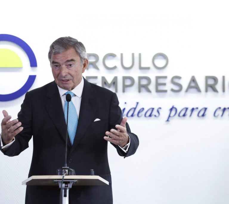 Vega de Seoane rompe con la tradición del Círculo de Empresarios y apoya la huelga feminista del 8M
