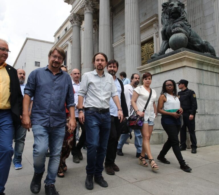 Iglesias cree que la manifestación del domingo "aviva el conflicto" en Cataluña