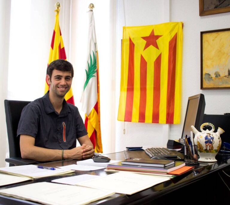 Dimite el alcalde de Argentona tras reconocer abusos sexuales y ser expulsado de la CUP